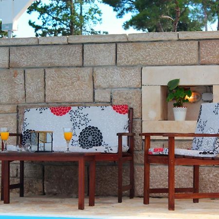 Bungalow Vice With Pool ปาโกชตาเน ภายนอก รูปภาพ