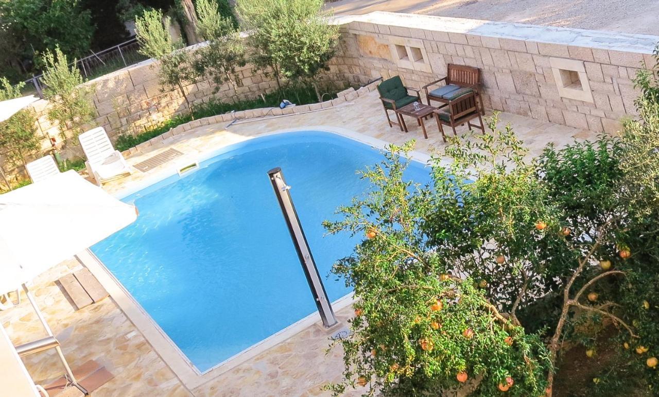 Bungalow Vice With Pool ปาโกชตาเน ภายนอก รูปภาพ
